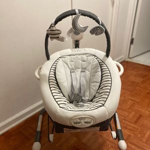 Graco Duet Sway Swing with portable Bouncer